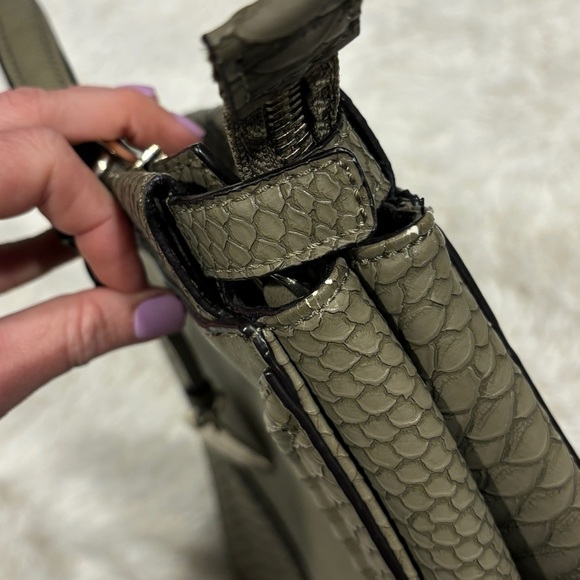 Guess Georgie satchel Olive green with Crossbody Strap Snake Skin Print - Picture 9 of 16